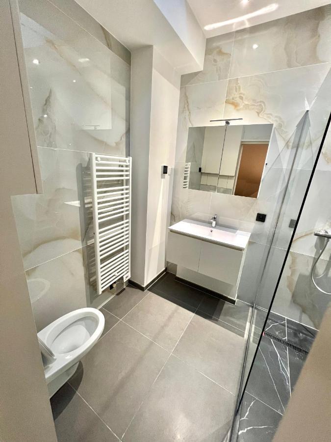 Brand-New Apartments In The Heart Of Bruksela Zewnętrze zdjęcie